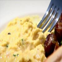 Slow-Cooked Scrambled Eggs with Goat Cheese_image