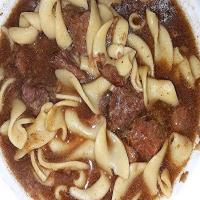 Slow Cooker Beef & Noodle Soup_image
