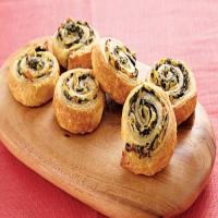 Spinach and Artichokes in Puff Pastry_image