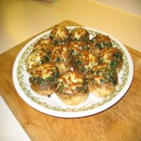 Mushrooms Stuffed With Spinach_image