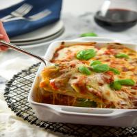 5 Ingredient Spinach and Mozzarella Baked Ravioli_image