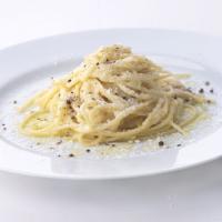 Spaghetti with Pecorino Romano and Black Pepper image