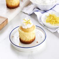 Mini Lemon-Ginger Cheesecakes_image