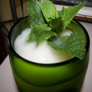 Icy Lemon-Ginger Vodka Cocktails image