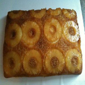 Old Fashioned Upside Down Pineapple Cake_image