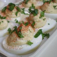 Guilt- and Yoke-Free Curried Deviled Eggs_image