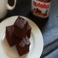 Simple 3 ingredient Nutella Fudge Cake recipe_image