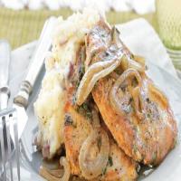 Pork Chops with Tarragon-Onion Gravy_image