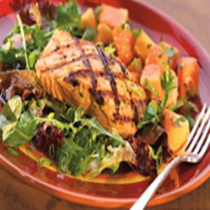 Grilled Salmon & Papaya Salad_image