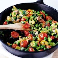 Broad beans with tomatoes & anchovies image