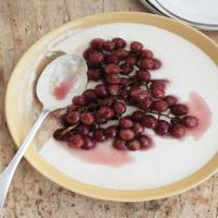 Panna Cotta with Roasted Grapes_image