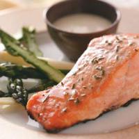 Grilled Salmon with Garlic Mayo image