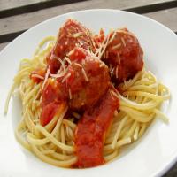Spaghetti With Small Meatballs image