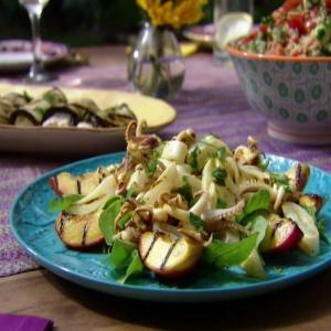 Garlicky Grilled Calamari and Nectarine salad_image