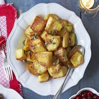 Crispy cubed roasties with garlic & thyme image