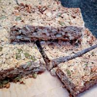 Betty's protein packed lunchbox bars_image