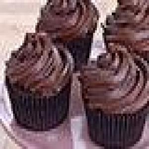 Duncan Hines® Mexican Chocolate Chili Cupcakes_image