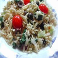 Wild Oats Greek Orzo and Spinach Salad_image