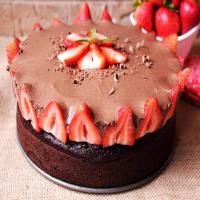 Rose's Chocolate Mousse Berry Cake_image