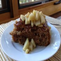 Buttery Cinnamon Cake W/Apple Compote_image