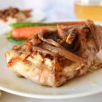 Brie and Caramelized Onion Stuffed Chicken_image