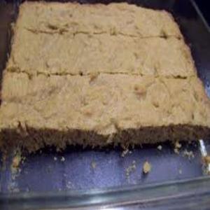 EASY PEANUT BUTTER BAR COOKIES_image