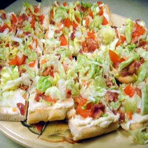 BLT Ranch Salad Pizza-Pampered Chef_image