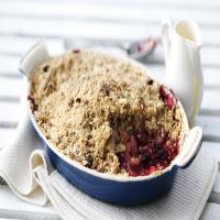 Apple and blackberry crumble_image