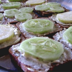 Italian Cucumber Sandwiches_image