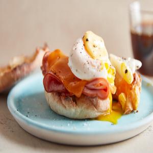 Skillet Poached Eggs_image