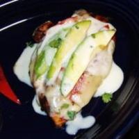 Grilled Chicken Pepper Jack With Creamy Sauce_image