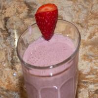 Summer Essentials: Strawberry Yogurt Delight_image