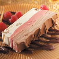 Raspberry-Fudge Frozen Dessert_image