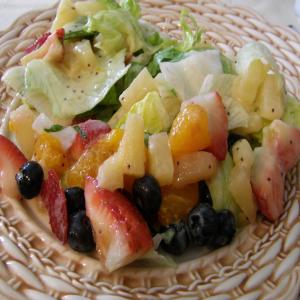Amazing Fruit/Lettuce Salad_image