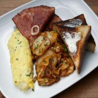 Goat Cheese Omelet with Mixed Herbs, Lyonnaise Potatoes, Glazed Ham and Texas Toast_image