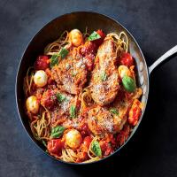 Make This 20-Minute Tomato, Basil, and Chicken Pasta Tonight_image