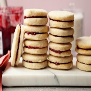 Raspberry Almond Cookies_image