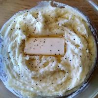 Creamy Horseradish Mashed Potatoes_image
