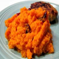 Whipped Carrots With Cranberries_image