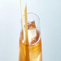 Lemongrass-Mint Iced Tea image