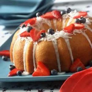 BACARDI® Mixers Pina Colada Cake_image