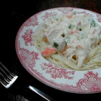 Angel Hair Pasta and Crab With Alfredo Sauce_image