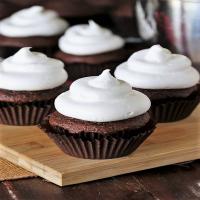 How to Make 7-Minute Marshmallow Frosting_image