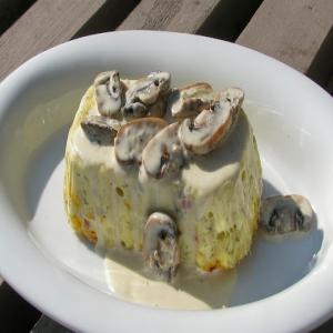 Macaroni Loaf with Mushroom Sauce_image