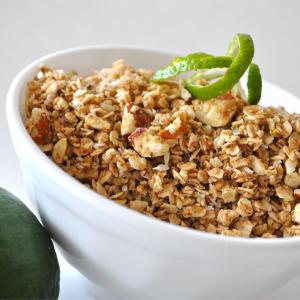 Honey-Lime Granola with Almonds_image