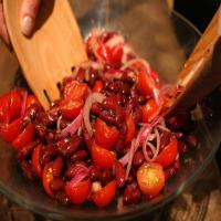 Kidney Bean, Red Onion And Tomato Salad_image