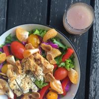 Grilled Chicken Salad with Seasonal Fruit_image