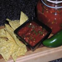 Easy Salsa Made With Canned Tomatoes_image