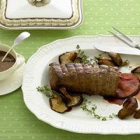 Beef Tenderloin with Mushrooms and Thyme_image
