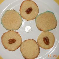 Sugared Danish Butter Cookies with Pecan Halves_image